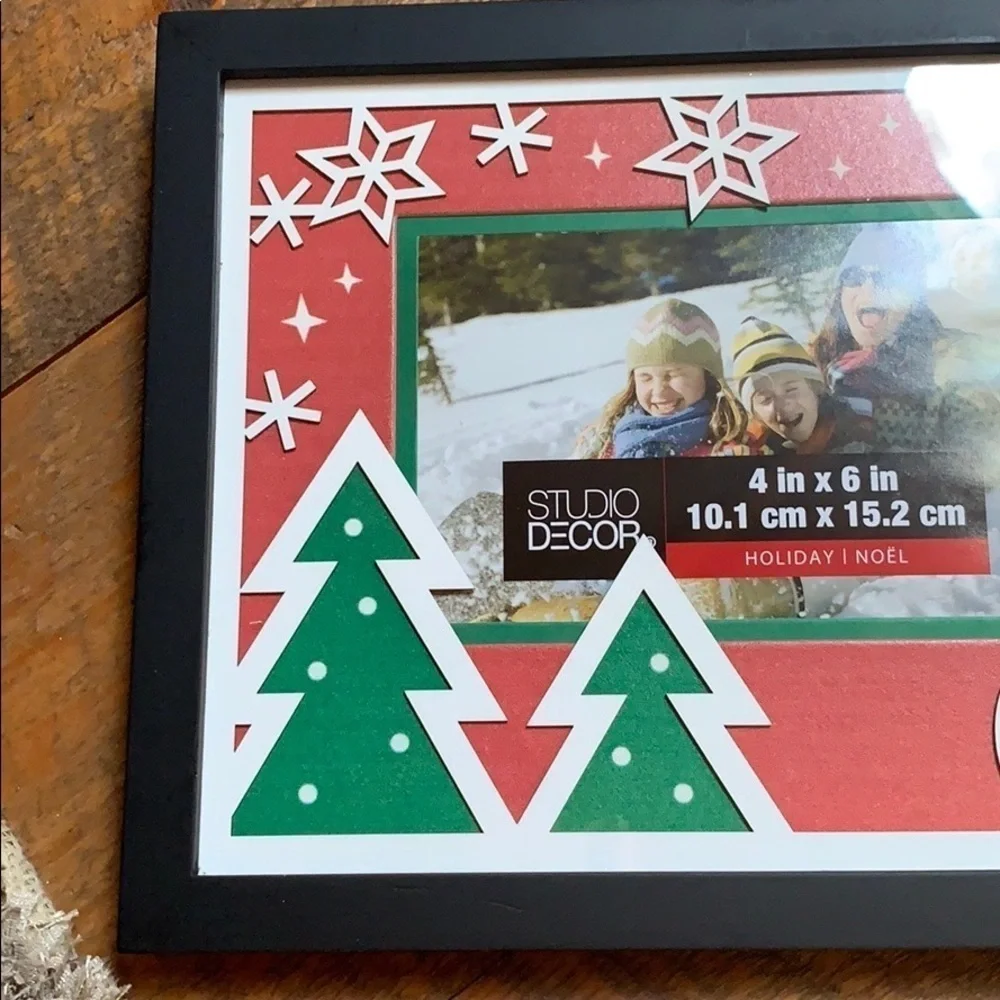 Studio Decor Christmas holiday photo frame for 4 x 6 photo New